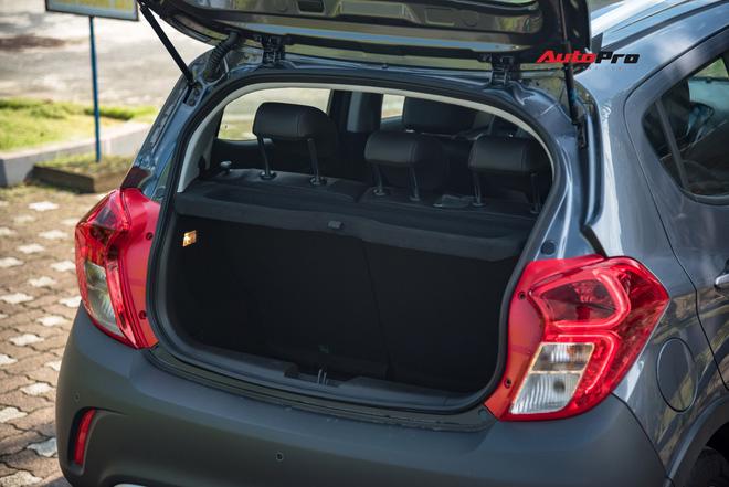 Đ&#243;ng vai ‘cư d&#226;n mạng’ đi thử ch&#234; VinFast Fadil - Ảnh 26