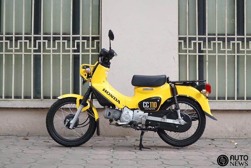 Honda Cross Cub 110 &quot;độc lạ&quot; xuất hiện tại H&#224; Nội - Ảnh 2