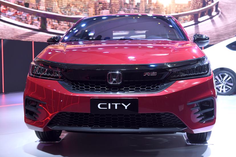 Tuy ra mắt đầu tháng 12/2020 nhưng phải sang tháng 1/2021, Honda City mới được giao tới khách hàng