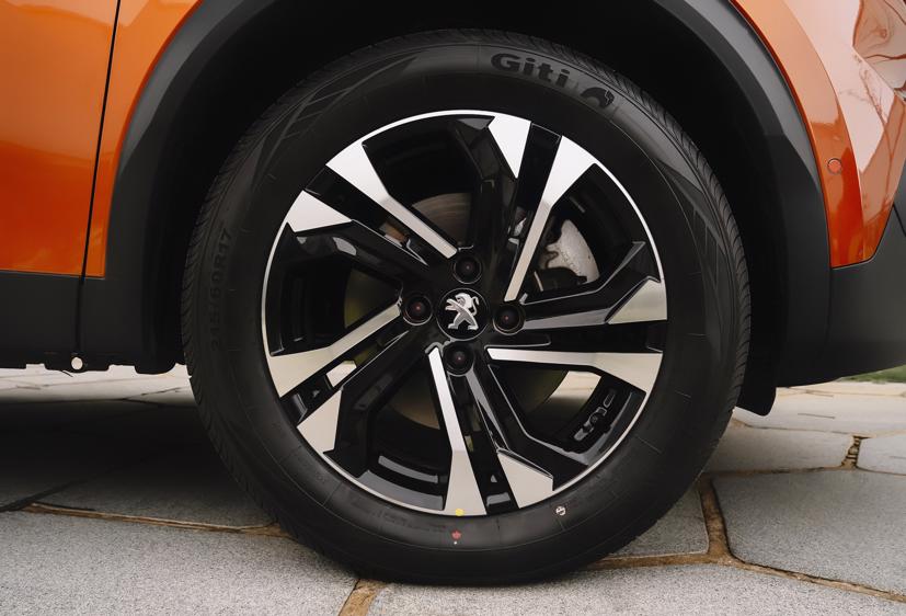 Peugeot 2008 ho&#224;n to&#224;n mới ra mắt - Ảnh 5