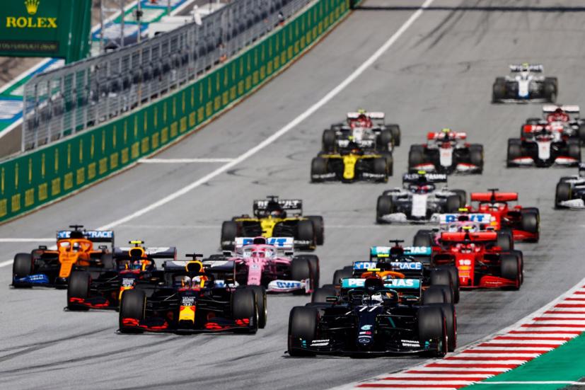 23 chặng đua trong lịch đua F1 2021 đã chính thức được Hội đồng Thể thao Mô tô Thế giới FIA phê duyệt lịch. F1 Hà Nội vẫn vắng bóng trong lịch đua mới được công bố này.