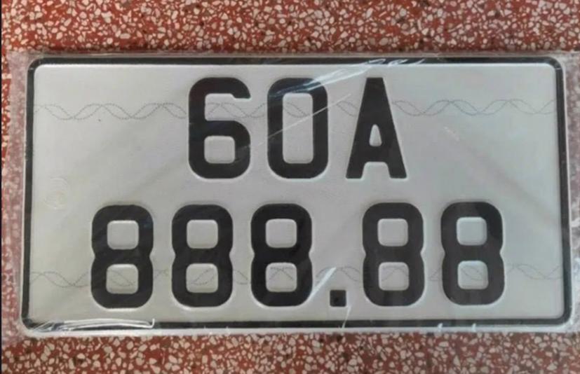 Honda CR-V biển số ngũ qu&#253; 8 được ch&#224;o mua gi&#225; gấp 3 lần - Ảnh 2