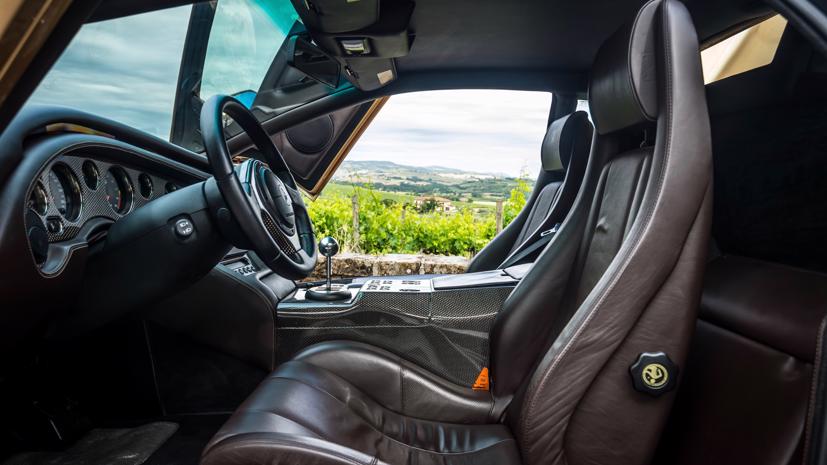 Kiểu dáng của Diablo được làm mới sau khi Lamborghini được Audi mua lại.