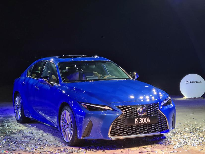 Lexus IS đời 2021 ch&#237;nh thức ra mắt tại Việt Nam - Ảnh 2