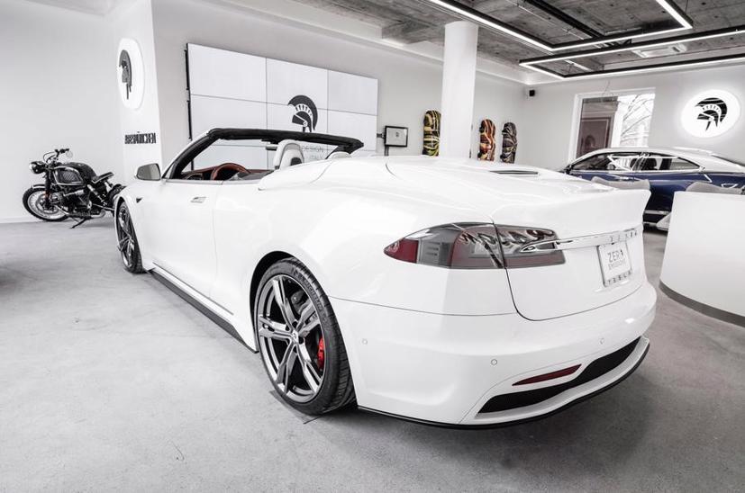 Biến Tesla Model S th&#224;nh xe mui trần - Ảnh 2
