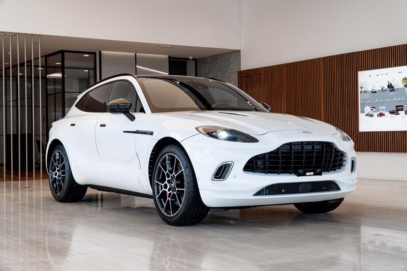 Aston Martin DBX - si&#234;u SUV gi&#225; gần 16,7 tỷ đồng - Ảnh 1
