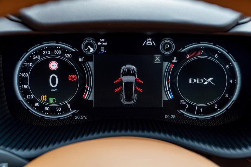 Aston Martin DBX - si&#234;u SUV gi&#225; gần 16,7 tỷ đồng - Ảnh 9