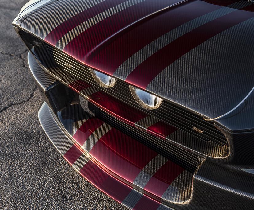 Si&#234;u xe cổ Shelby GT500 được l&#224;m mới với vỏ carbon - Ảnh 8