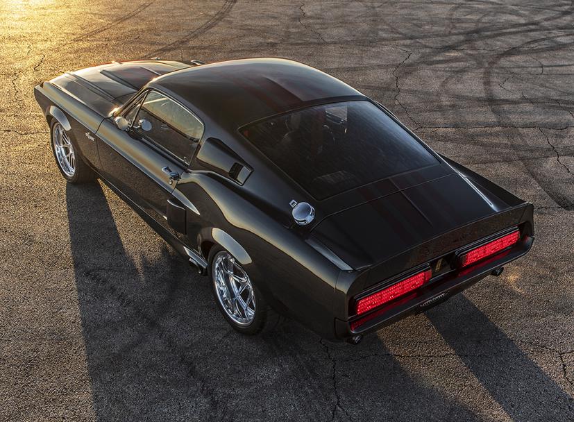 Si&#234;u xe cổ Shelby GT500 được l&#224;m mới với vỏ carbon - Ảnh 12