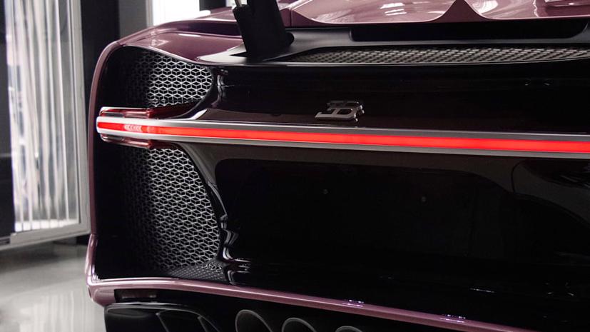 Tặng quà gì ngày Valentine: siêu xe Bugatti Chiron Sport màu hồng! - Ảnh 3