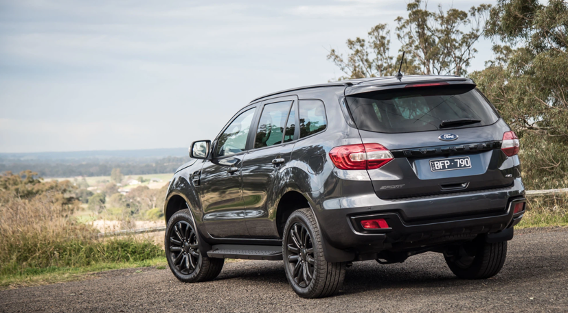 Ford Everest Sport chốt giá 1,112 tỷ đồng tại Việt Nam: Phiên bản thể thao đối đầu Fortuner và Santa Fe - Ảnh 4