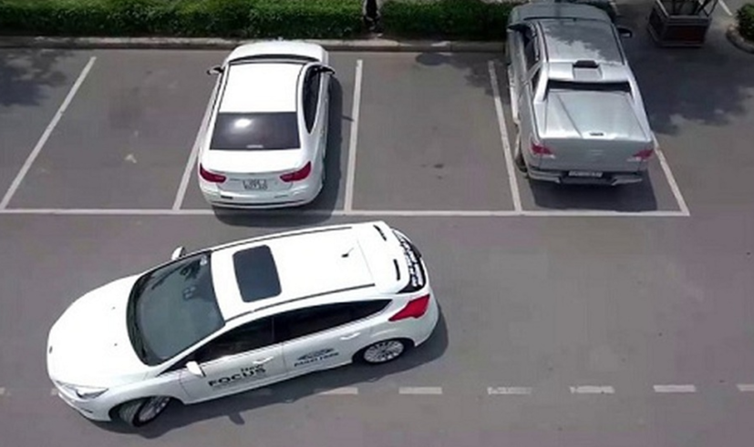 Để có thể lùi xe an toàn và đúng cách cần phải có kinh nghiệm và am hiểu các kĩ năng.