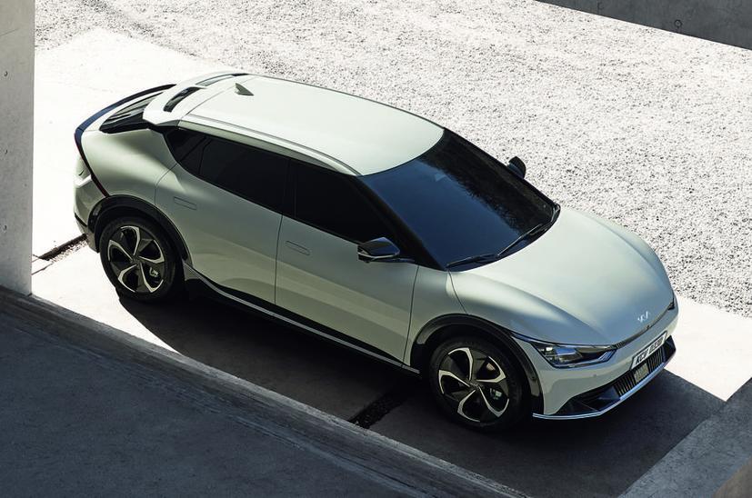 Cận cảnh crossover coupe điện Kia EV6 2021 c&#243; thể di chuyển gần 500km một lần sạc - Ảnh 3