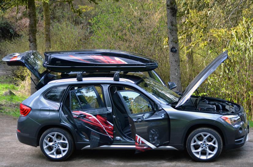 Khi chuẩn bị khởi hành, hãy dành 5-10 phút để mở hết các cánh cửa cho không khí nóng bên trong xe được giảm bớt.