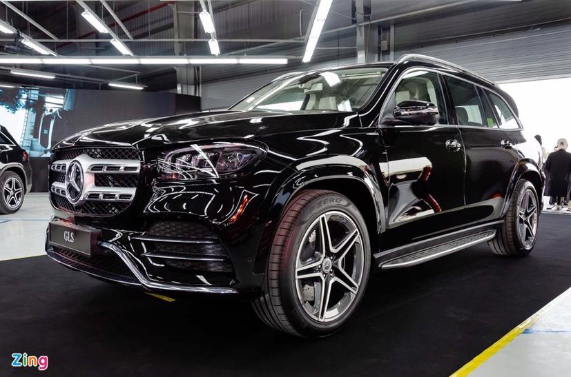 VinFast VF33 tương đồng về kích cỡ với Mercedes-Benz GLS 450 2020. Ảnh: Hoàng Tuấn.