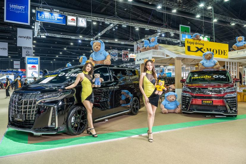 Ngắm dàn siêu mẫu cực nóng bỏng tại triển lãm Bangkok International Motor Show 2021 - Ảnh 24
