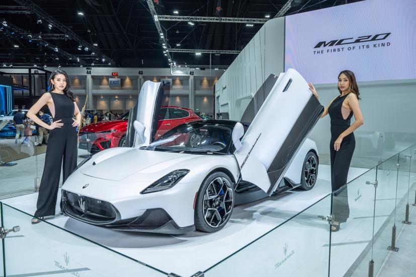 Ngắm dàn siêu mẫu cực nóng bỏng tại triển lãm Bangkok International Motor Show 2021 - Ảnh 9
