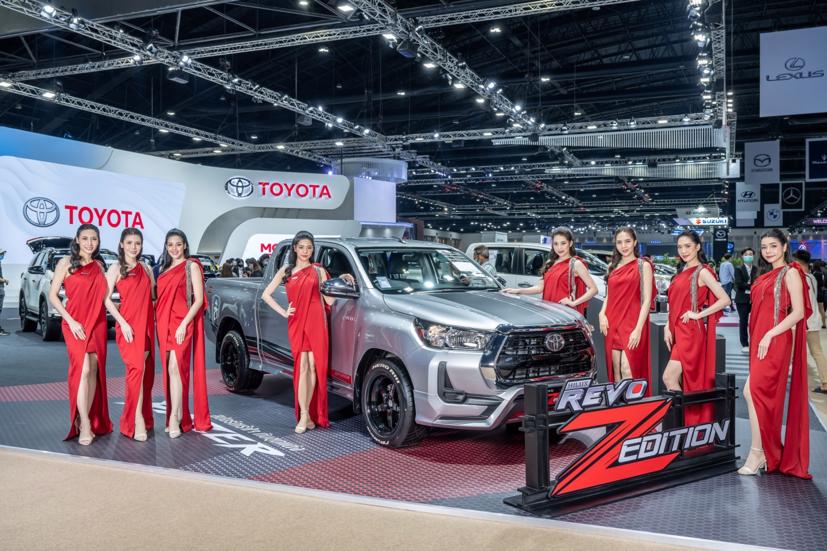 Ngắm dàn siêu mẫu cực nóng bỏng tại triển lãm Bangkok International Motor Show 2021 - Ảnh 14