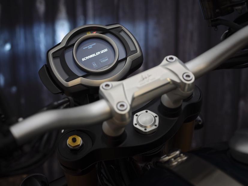 Chi tiết  Triumph Scrambler 1200 Steve McQueen Edition 2021 phi&#234;n bản giới hạn vừa ra mắt - Ảnh 2