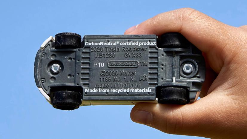 Đến năm 2030, công ty cam kết sẽ sản xuất tất cả ô tô, linh kiện và bao bì bằng vật liệu tái chế 100%.