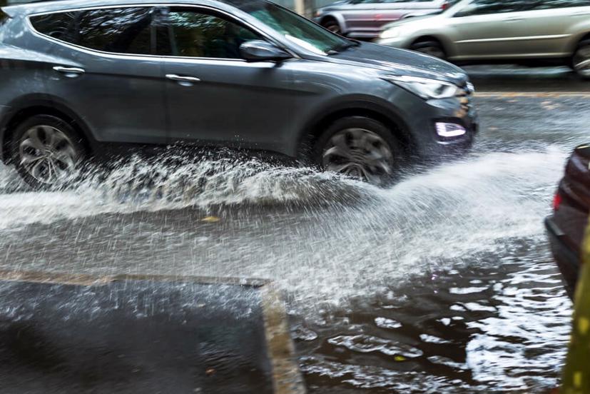 Những điều cần biết trước khi l&#225;i xe dưới trời mưa - Ảnh 4