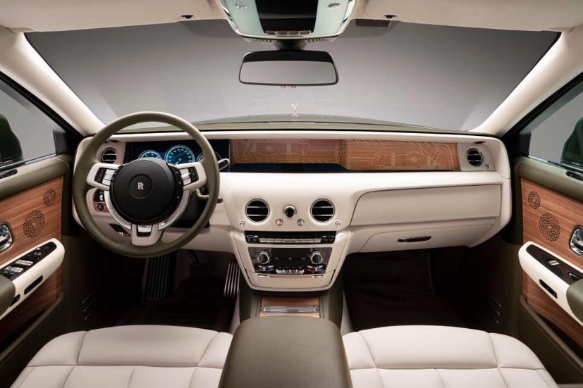 Ngắm chiếc xe Rolls-Royce Phantom đặt h&#224;ng ri&#234;ng của tỷ ph&#250; Nhật - Ảnh 4