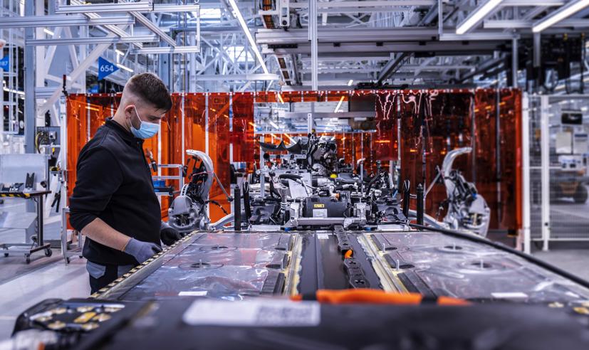 Dây chuyền lắp ráp bộ pin EQS tại Factory 56. Nguồn: Daimler AG