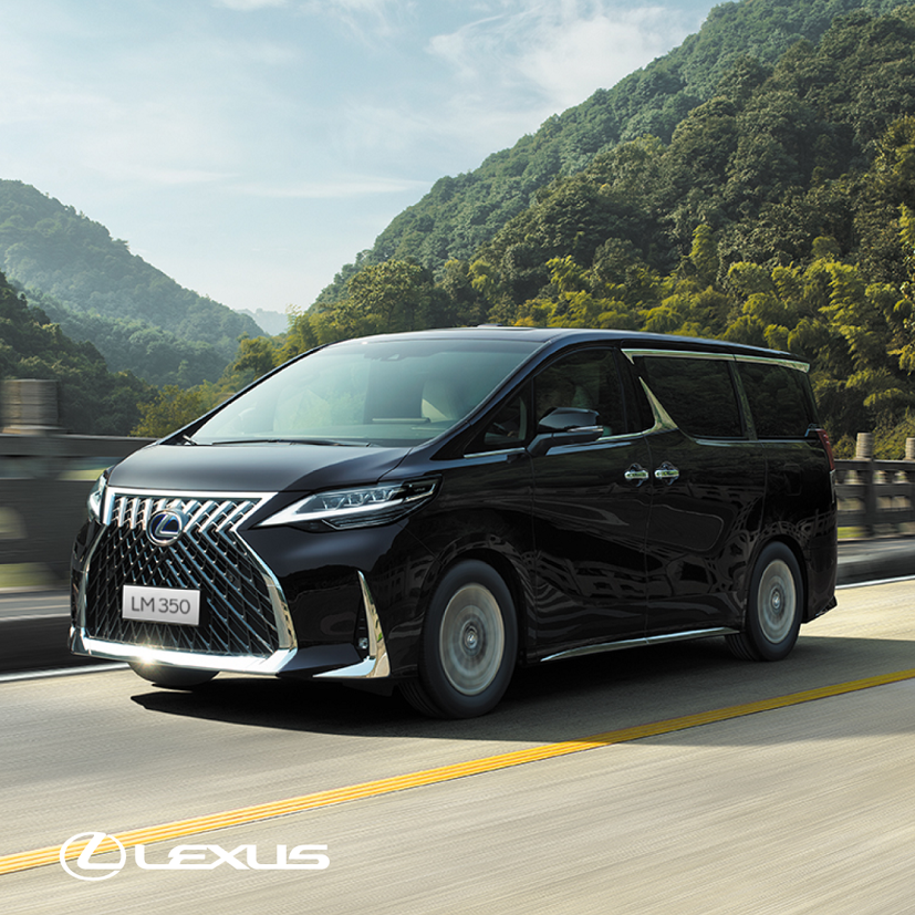 Lexus Việt Nam vừa chính thức giới thiệu Lexus LM 350. Mẫu xe sẽ chính thức có mặt tại hai đại lý Lexus trên toàn quốc là Lexus Thăng Long tại Hà Nội và Lexus Trung Tâm Sài Gòn tại TP. Hồ Chí Minh, dự kiến từ tháng 8/2021.