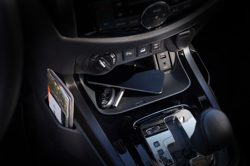 Nissan Navara 2021 ch&#237;nh thức ra mắt, gi&#225; từ 748 triệu đồng - Ảnh 5