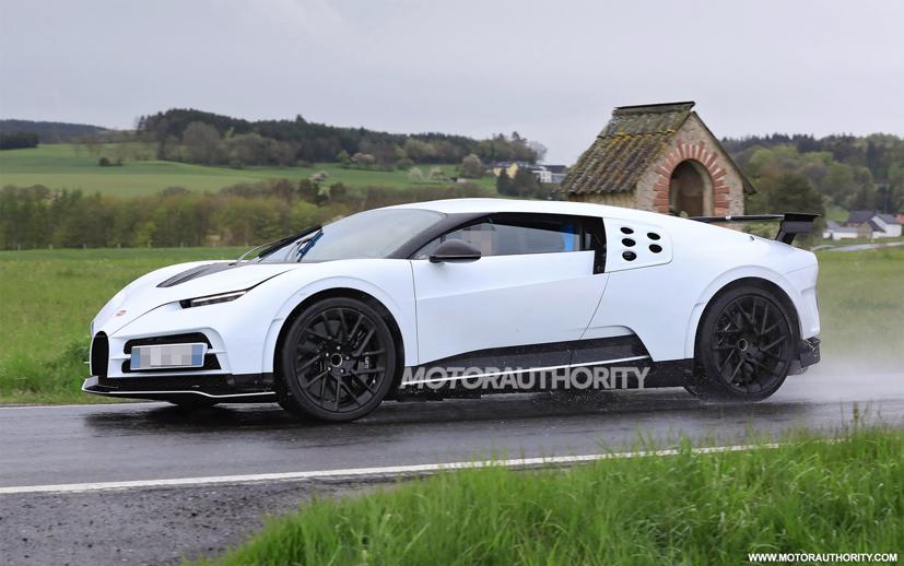 Siêu xe Bugatti Centodieci khoe dáng trên đường đua Nürburgring - Ảnh 12