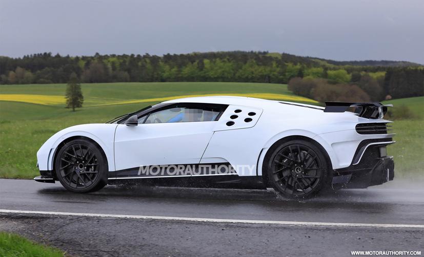 Siêu xe Bugatti Centodieci khoe dáng trên đường đua Nürburgring - Ảnh 13