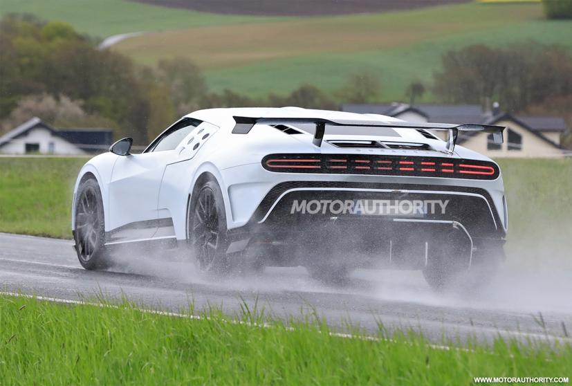 Siêu xe Bugatti Centodieci khoe dáng trên đường đua Nürburgring - Ảnh 14