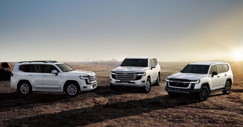 Toyota Land Cruiser 2022 mới ch&#237;nh thức ra mắt: Thay đổi thiết kế, giảm trọng lượng, động cơ mới - Ảnh 1