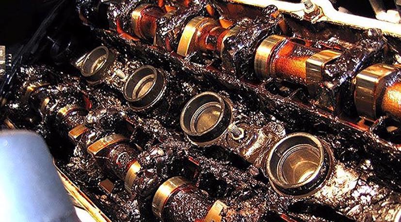Hậu quả của việc không thay dầu động cơ.
