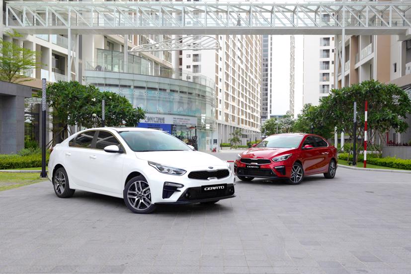 H&#224;ng loạt &#244; t&#244; giảm gi&#225; k&#237;ch cầu, nhiều biện ph&#225;p “giải cứu” được đề xuất - Ảnh 3