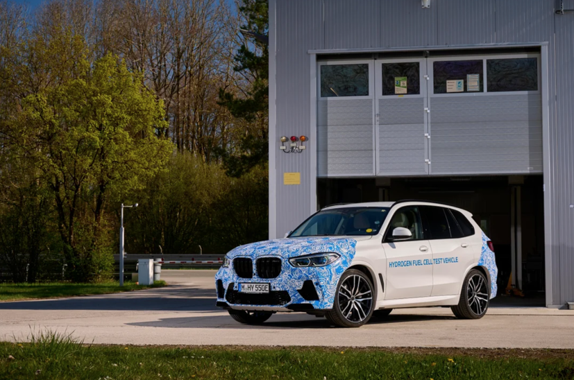 BMW i Hydrogen Next chạy pin hydro lộ diện tr&#234;n đường - Ảnh 5
