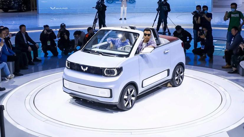 Hong Guang MINI EV Cabrio được giới thiệu tại Triển lãm ô tô Thượng Hải 2021.