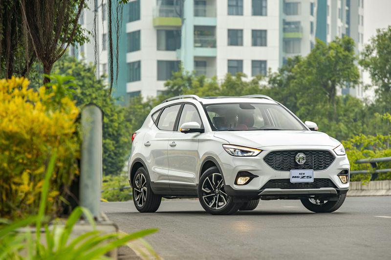 Mẫu xe MG ZS Smart up 2021, mẫu xe nhập khẩu nguyên chiếc từ Thái Lan, đang được các đại lý giảm giá bán.