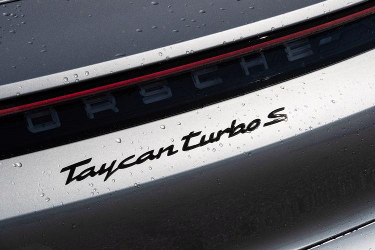 Những "bí mật" cần biết về siêu phẩm Porsche Taycan Turbo S - Ảnh 11