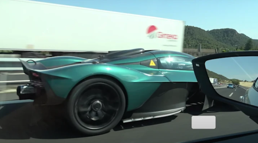 Aston Martin Valkyrie bản thử nghiệm xuất hiện tr&#234;n đường c&#244;ng cộng - Ảnh 2
