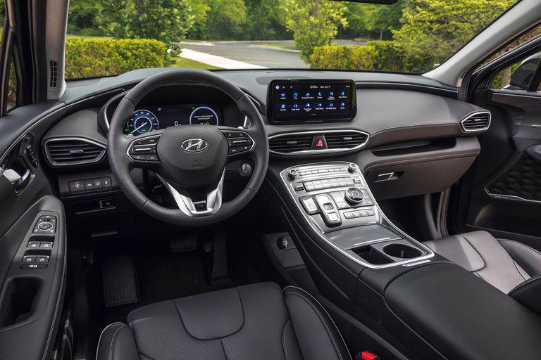 Hyundai Santa Fe ra phi&#234;n bản hybrid, gi&#225; từ 723 triệu đồng tại H&#224;n Quốc - Ảnh 2