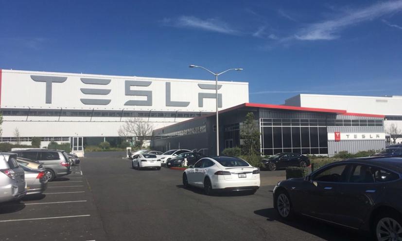 Nhà máy tại Fremont, California vẫn là cơ sở sản xuất chính của Tesla. Ảnh: Tesla.