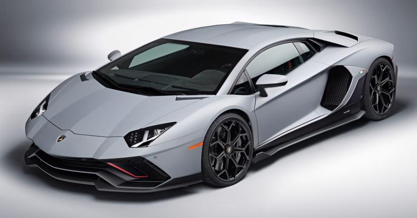 Chi tiết Lamborghini Aventador Ultimae 2022 vừa chính thức ra mắt |  AutoMotorVN