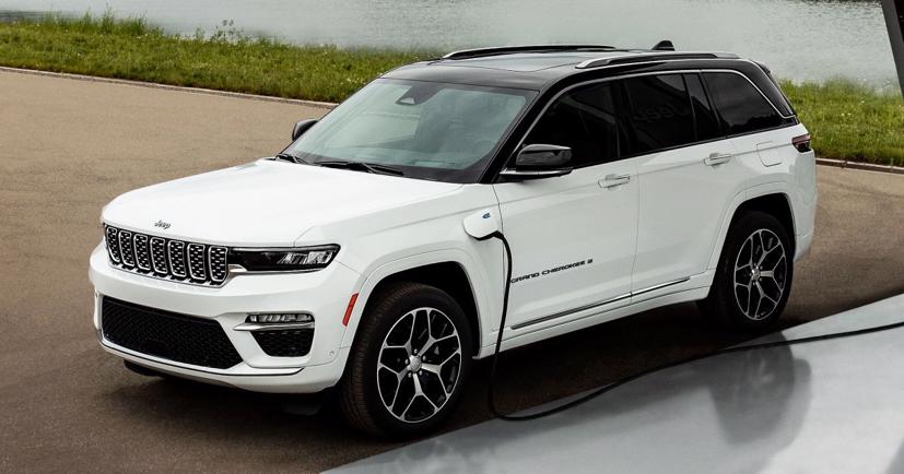Vilner biến đổi thiết kế bên trong của Jeep Grand Cherokee SRT với hứng thú kể từ SAS