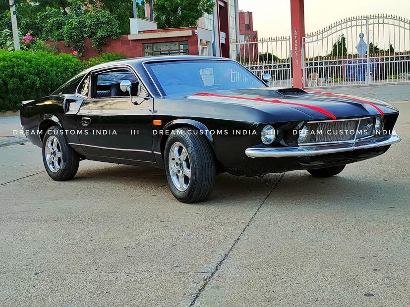 Hyundai Accent "biến hoá" thành Ford Mustang 1969 - Ảnh 1