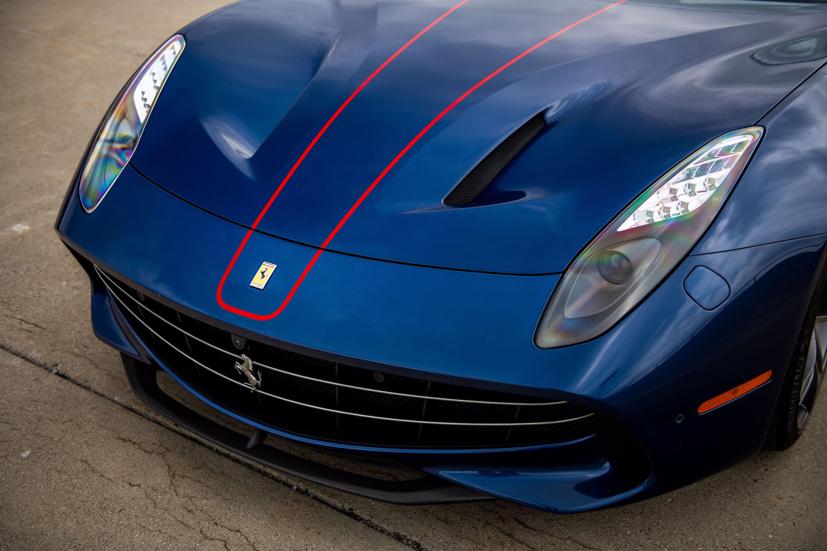 Cận cảnh Ferrari V12 F60 si&#234;u hiếm - Ảnh 10