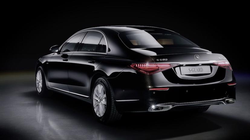 Mercedes-Benz ra mắt bản S-Class bọc th&#233;p c&#243; thể chống được đạn AK-47 - Ảnh 3