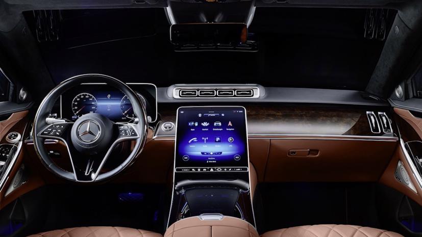 Mercedes-Benz ra mắt bản S-Class bọc th&#233;p c&#243; thể chống được đạn AK-47 - Ảnh 2