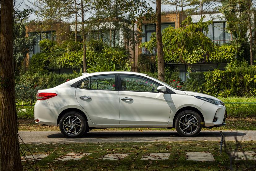 Bước sang tháng 8, Toyota Việt Nam cùng hệ thống đại lý Toyota trên toàn quốc tiếp tục triển khai chương trình ưu đãi và gia tăng lợi ích cho khách hàng mua xe Vios.