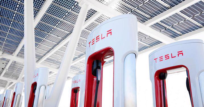 Mạng lưới sạc xe điện Supercharge mang lại cho Tesla nhiều lợi thế cạnh tranh trong việc tiếp thị và bán xe điện.
